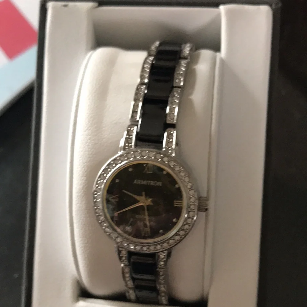 🤍 Brand new watch